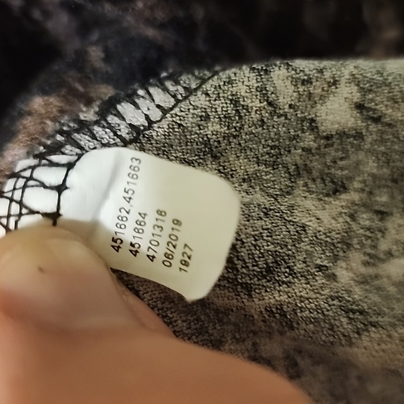 Women's Snake Print Top - Picture 4 of 4